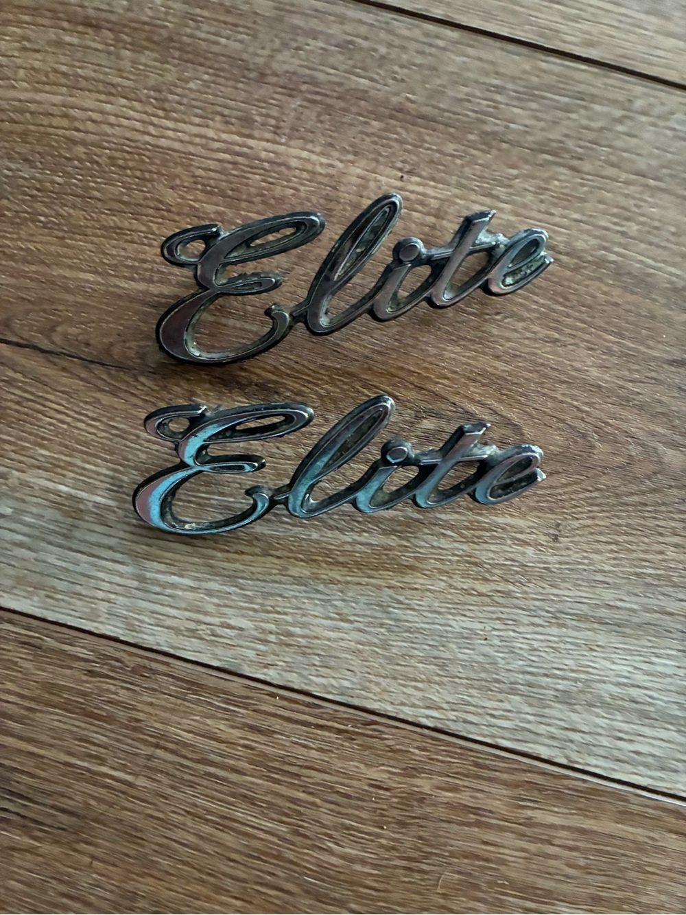 Ford 1965-1976 Ford Elite Emblem D50B-16702-AA lot of 2 euc